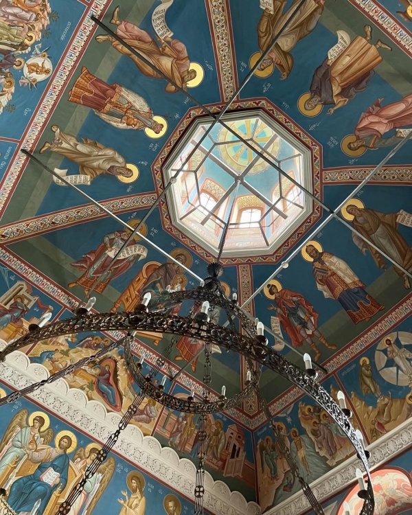 Самые красивые храмы Москвы, где можно освятить