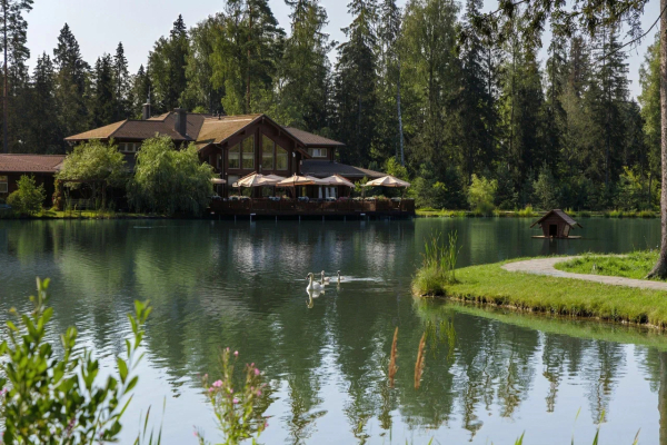 Площадки Cosmos Collection Izumrudny Les Hotel